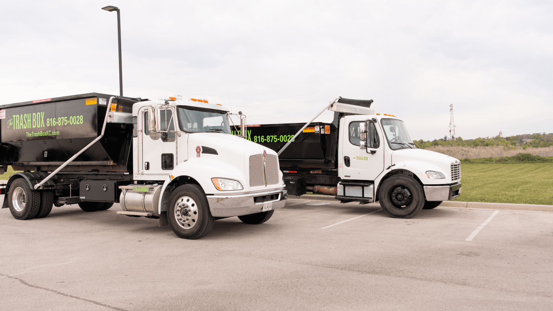 Why Lee's Summit Homeowners and Contractors Choose The Trash Box for Roll-Off Dumpster Service